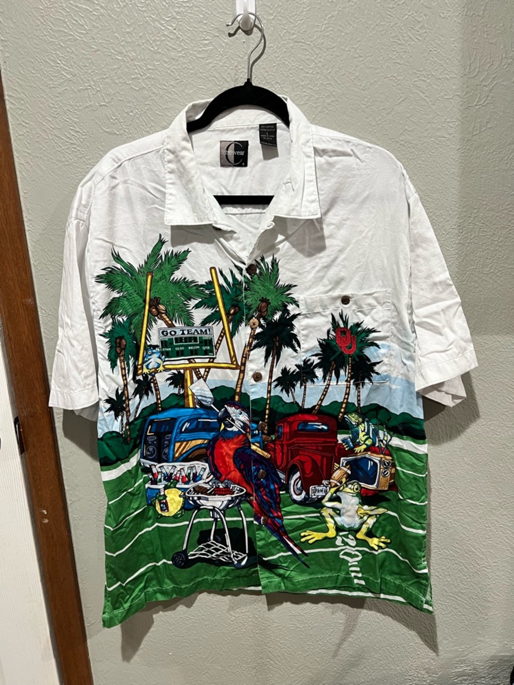 Ou College Casual Tropical Graphic Button-Down Shirt Football Fan Detailed Euc
